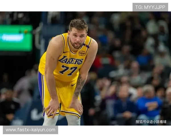 东契奇强调需加强团队配合提升比赛表现助力艾顿发挥最大潜能