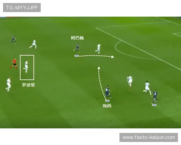 “VAR应用与裁判标准：法甲赛场争议判罚的技术反思”